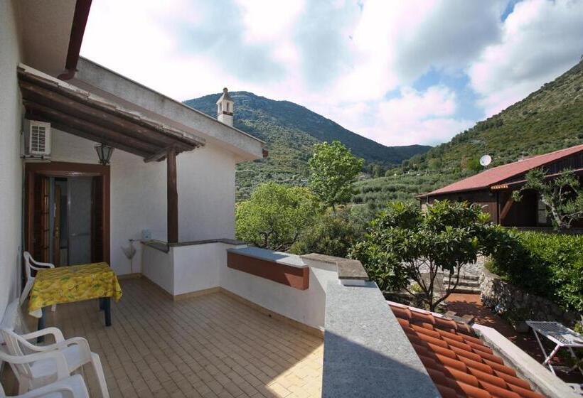 غرفة أساسية ثلاثية, Villa Ida Bed & Breakfast