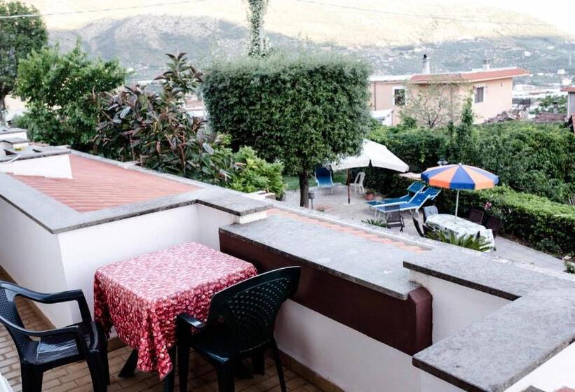 غرفة ديلوكس رباعية, Villa Ida Bed & Breakfast