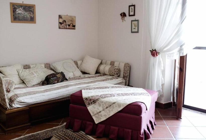 اتاق لوکس چهار تخته, Villa Ida Bed & Breakfast