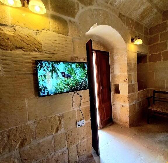 اتاق استاندارد با چشمانداز باغ, Majsi Indoor Heated Pool B&b