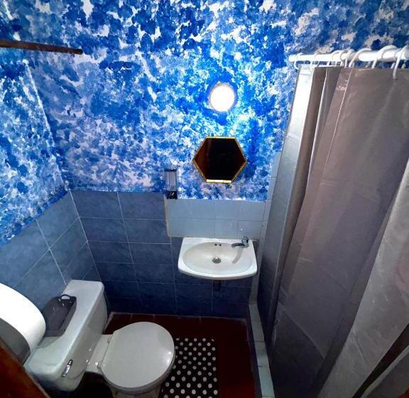 اتاق استاندارد سه نفره, Cristales De Antigua La Calzada