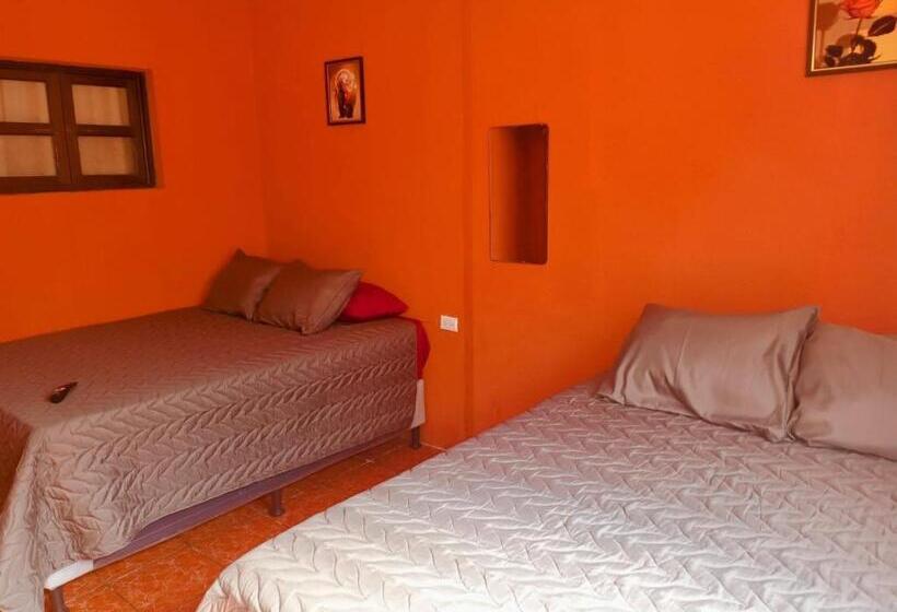 اتاق چهار تخته با دستشویی مشترک, Cristales De Antigua La Calzada