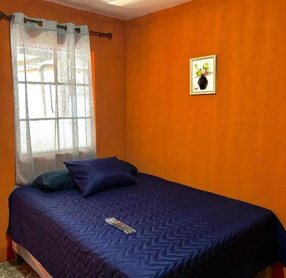 اتاق استاندارد یک نفره, Cristales De Antigua La Calzada