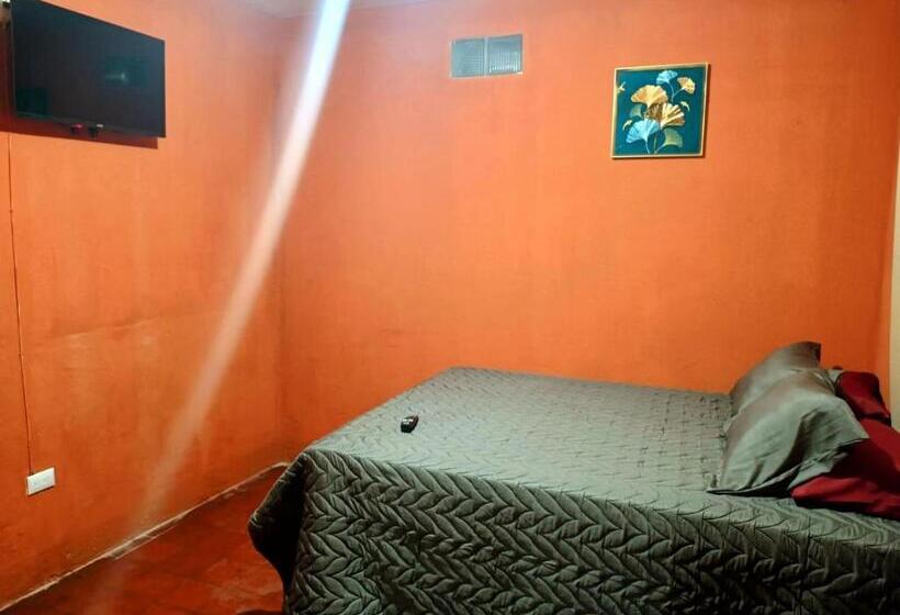 اتاق استاندارد یک نفره, Cristales De Antigua La Calzada