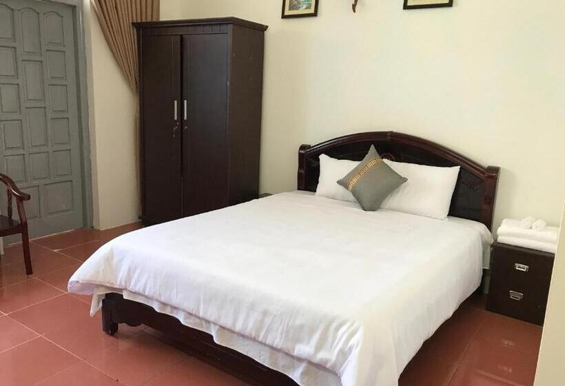 اتاق استاندارد با تخت بزرگ, Anh Anh