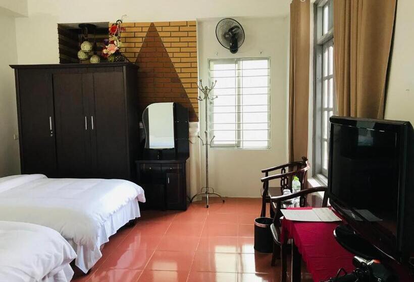 اتاق استاندارد سه تخته با چشمانداز, Anh Anh