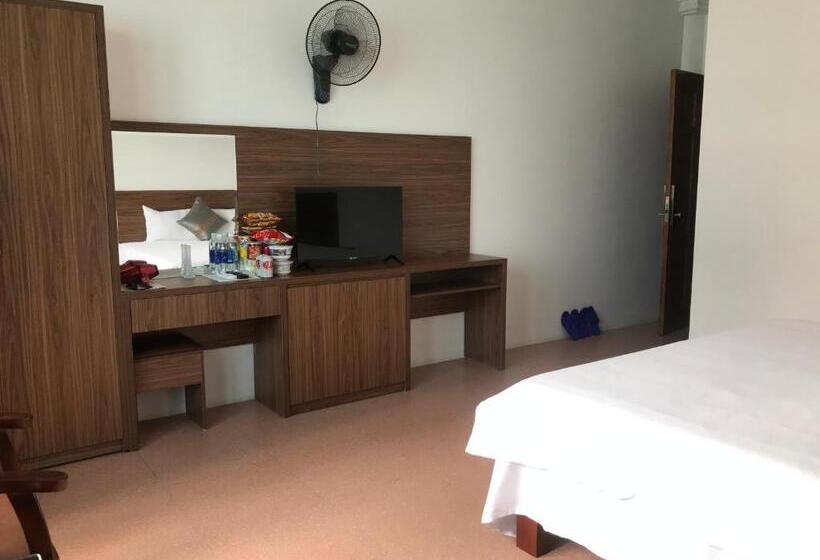 اتاق لوکس, Anh Anh