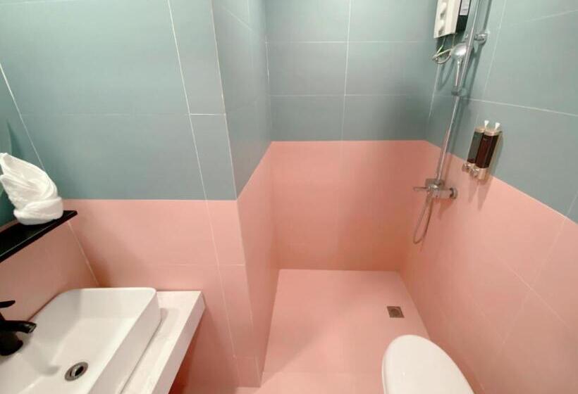 Habitació Estàndard, My Station