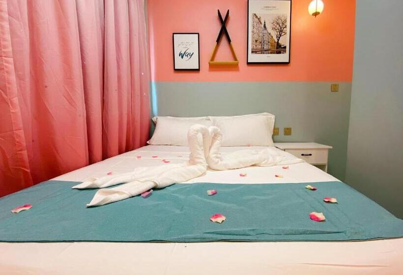 Habitació Estàndard, My Station