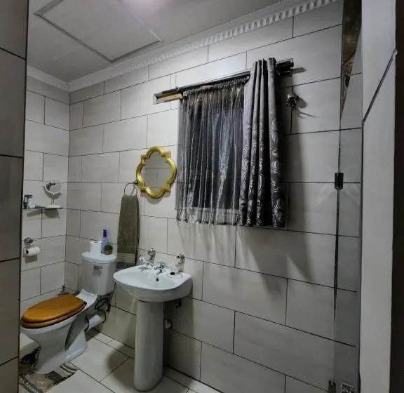 1ベッドルームのデラックスアパートメント, The Log Cabin Apartments