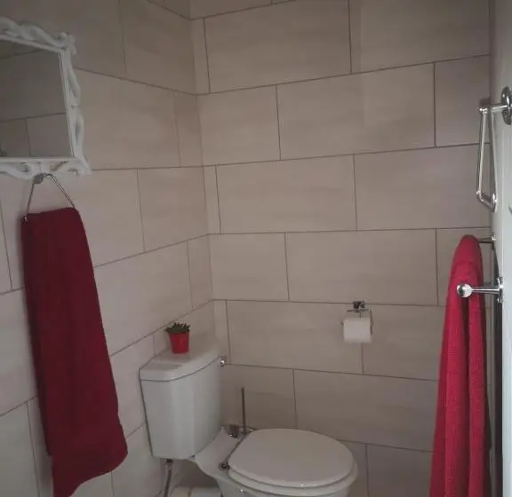1ベッドルームのデラックスアパートメント, The Log Cabin Apartments
