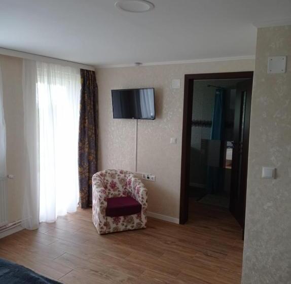 バルコニー付きスタンダードトリプルルーム, Casa Borza