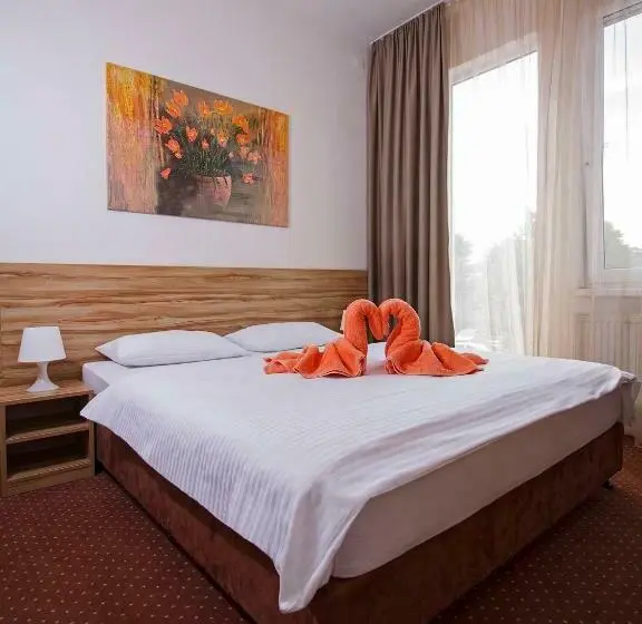اتاق خانوادگی, Aviator Garni Hotel Bratislava