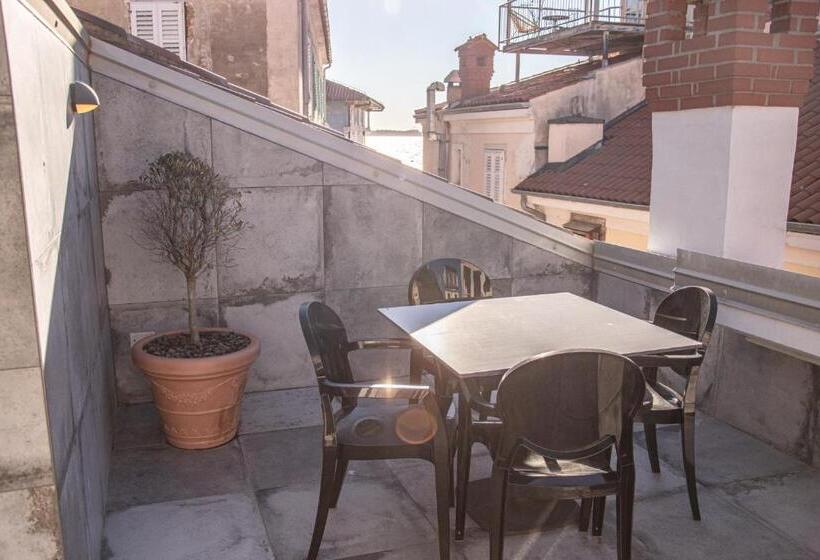 آپارتمان 1 خوابه با بالکن, Bed And Brekfast Donatella