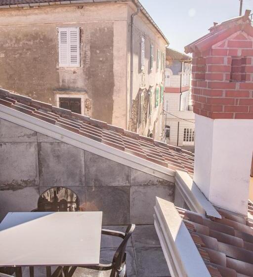 آپارتمان 1 خوابه با بالکن, Bed And Brekfast Donatella