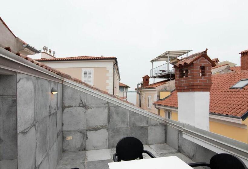 آپارتمان 1 خوابه با بالکن, Bed And Brekfast Donatella