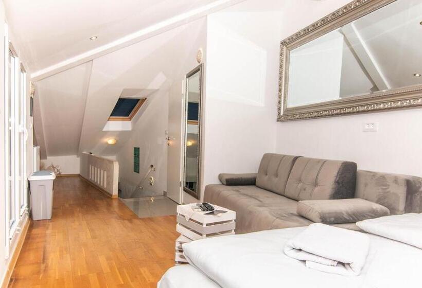 آپارتمان 1 خوابه با بالکن, Bed And Brekfast Donatella