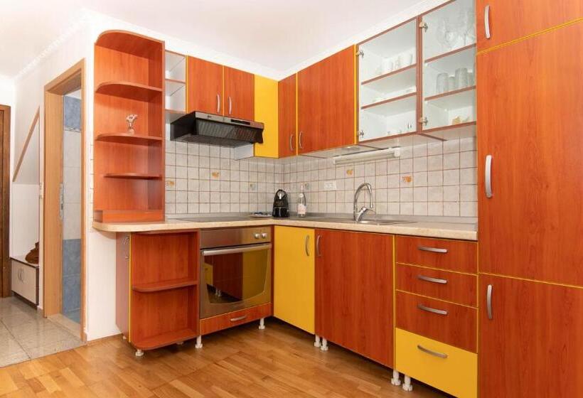 سوییت لوکس, Bed And Brekfast Donatella