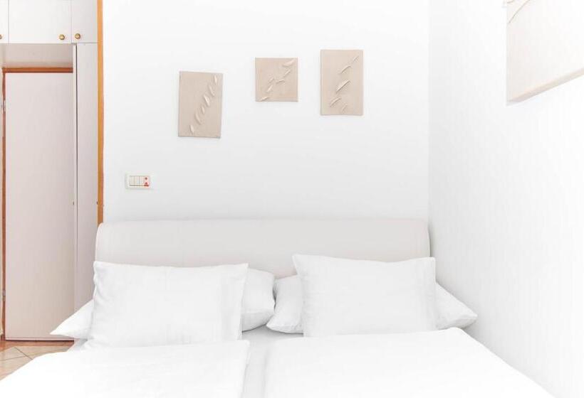اتاق استاندارد, Bed And Brekfast Donatella