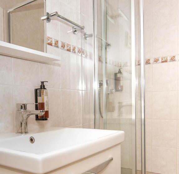 آپارتمان 1 خوابه با بالکن, Bed And Brekfast Donatella