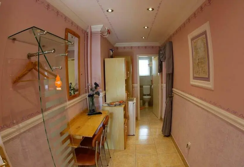اتاق لوکس سه تخته, Rooms Beros
