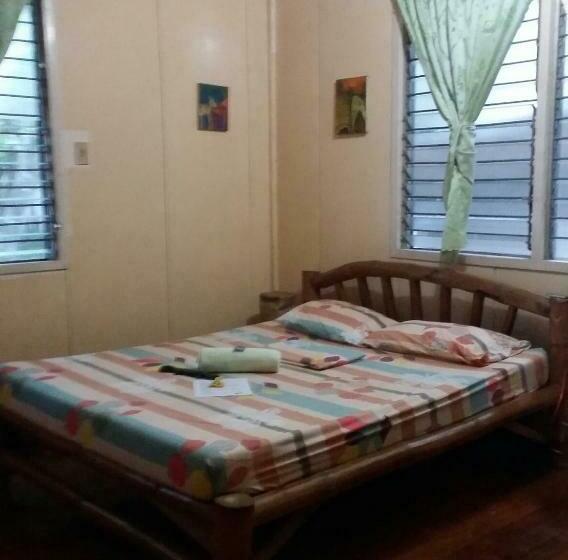 اتاق استاندارد, Bugoy Bikers Hostel