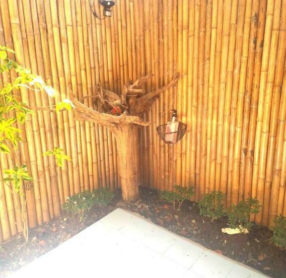 اتاق اکونومی, Bugoy Bikers Hostel