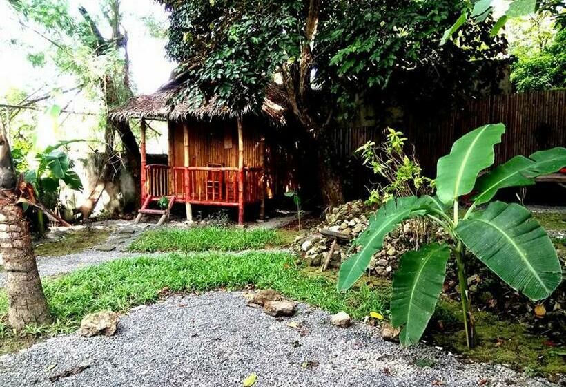 اتاق استاندارد با چشم‌انداز باغ, Bugoy Bikers Hostel