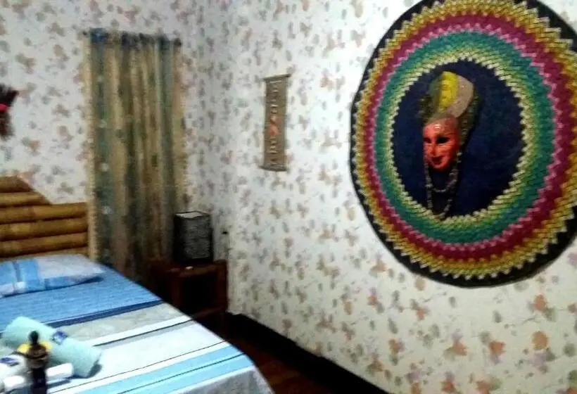 اتاق اکونومی, Bugoy Bikers Hostel
