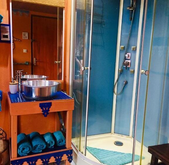 اتاق اکونومی, Gandalf Safari Camp