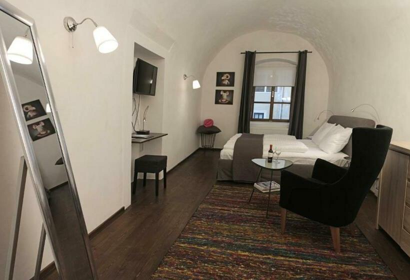 غرفة قياسية, Gavalier Design Rooms