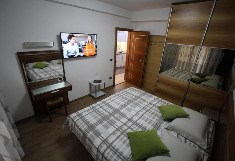 آپارتمان 2 خوابه, Pension Silvia