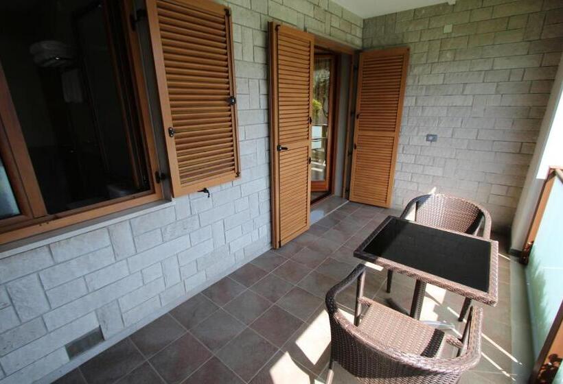 اتاق استاندارد با چشم‌انداز دریا, Pension Silvia