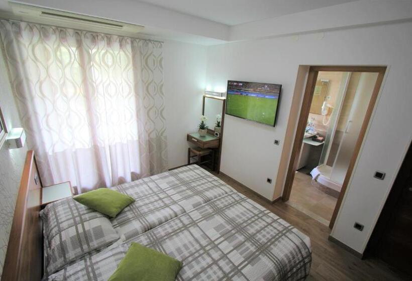 اتاق استاندارد با چشم‌انداز دریا, Pension Silvia