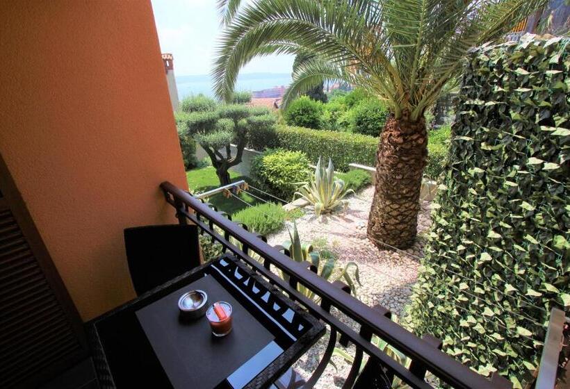 اتاق استاندارد با بالکن, Pension Silvia