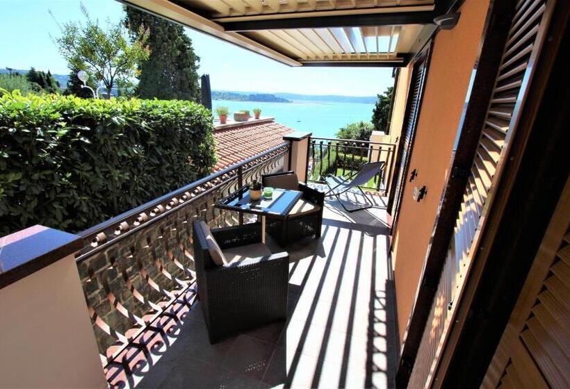 اتاق لوکس با بالکن, Pension Silvia