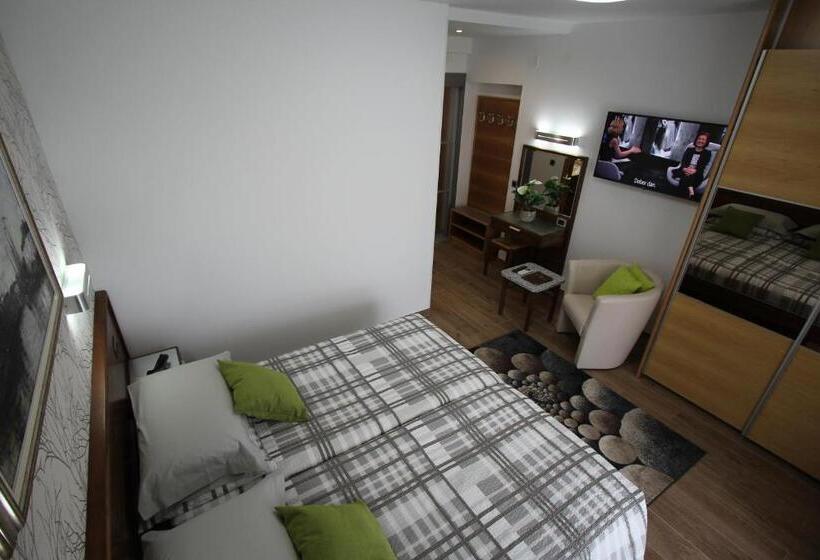 آپارتمان 1 خوابه با چشم‌انداز دریا, Pension Silvia