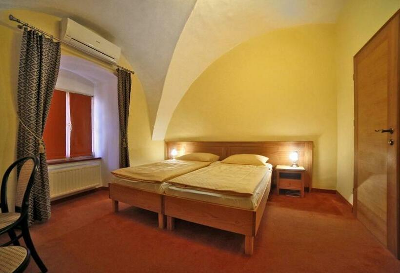 اتاق استاندارد, Bed & Breakfast šilak