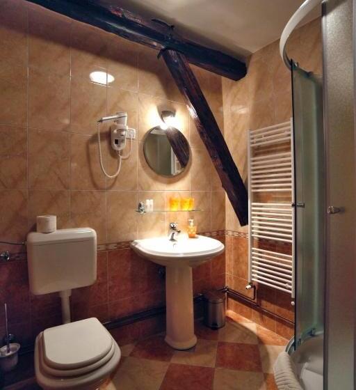 اتاق استاندارد سه نفره, Bed & Breakfast šilak