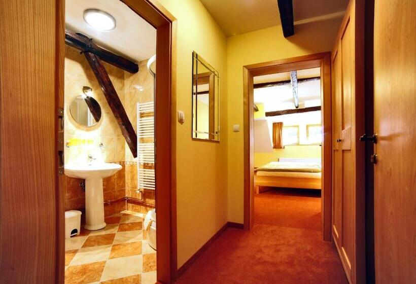 اتاق استاندارد سه نفره, Bed & Breakfast šilak