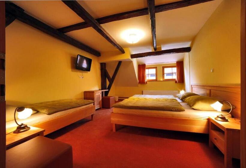 اتاق استاندارد سه نفره, Bed & Breakfast šilak