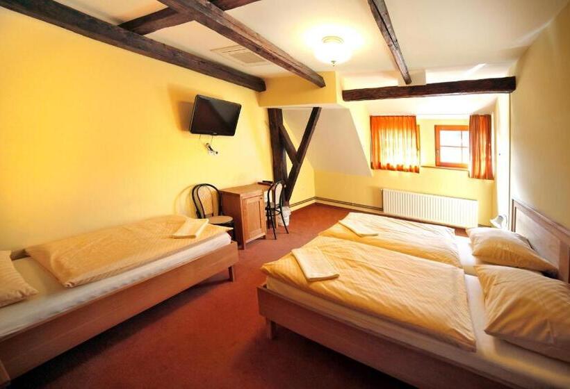 اتاق استاندارد سه نفره, Bed & Breakfast šilak