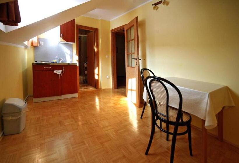 آپارتمان 1 خوابه, Bed & Breakfast šilak