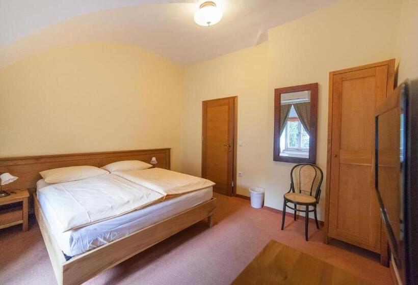 اتاق استاندارد با بالکن, Bed & Breakfast šilak