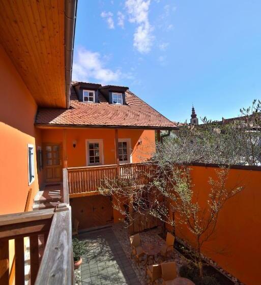 اتاق استاندارد با بالکن, Bed & Breakfast šilak