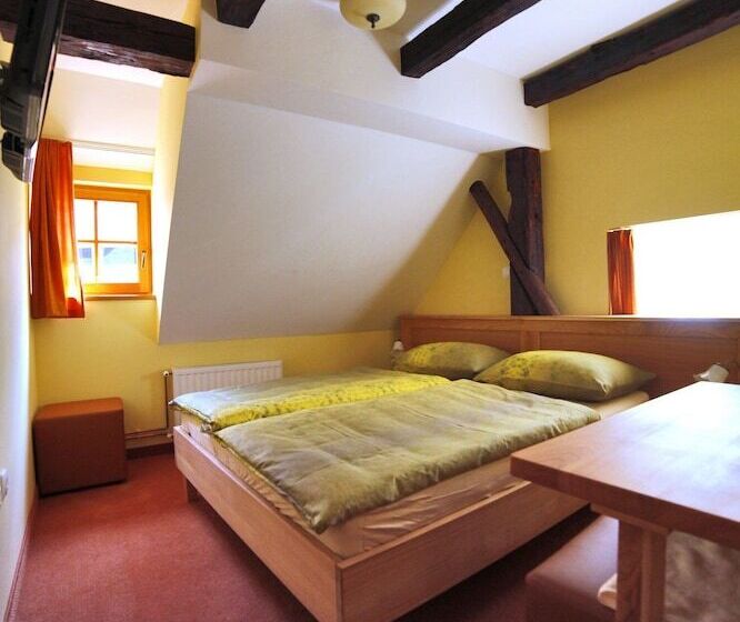 اتاق راحتی سه تخته, Bed & Breakfast šilak