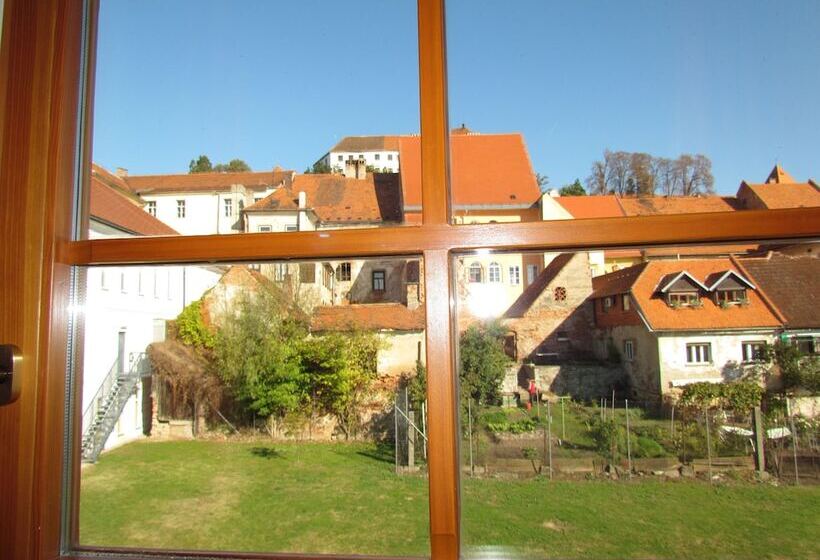 اتاق استاندارد با چشمانداز شهر, Bed & Breakfast šilak