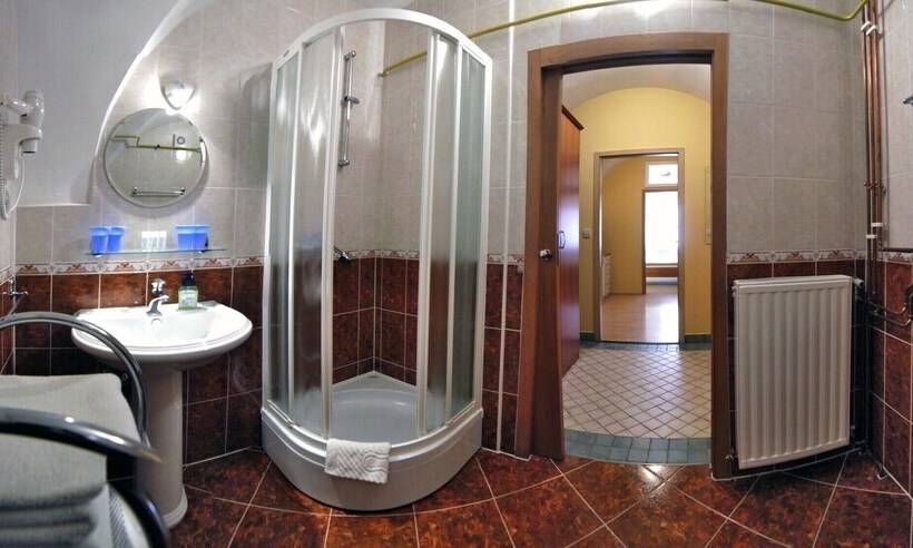 آپارتمان 2 خوابه, Bed & Breakfast šilak