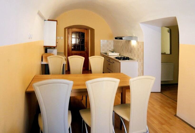 آپارتمان 2 خوابه, Bed & Breakfast šilak