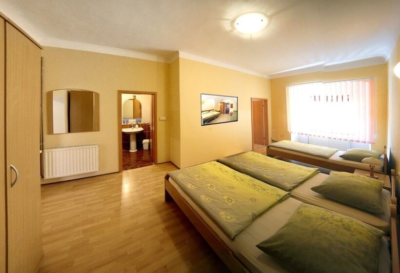 آپارتمان 2 خوابه, Bed & Breakfast šilak